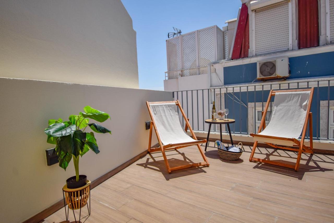 Central & Stylish 2 Bedroom Apartment W/ Balcony Cascais Esterno foto