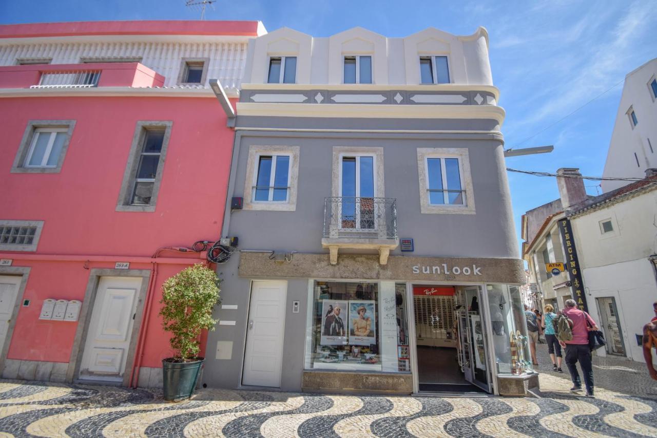 Central & Stylish 2 Bedroom Apartment W/ Balcony Cascais Esterno foto